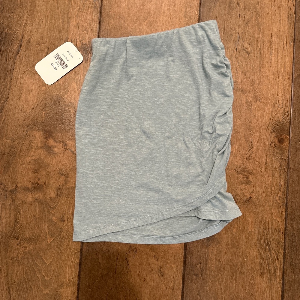 Women’s sleeveless top.
